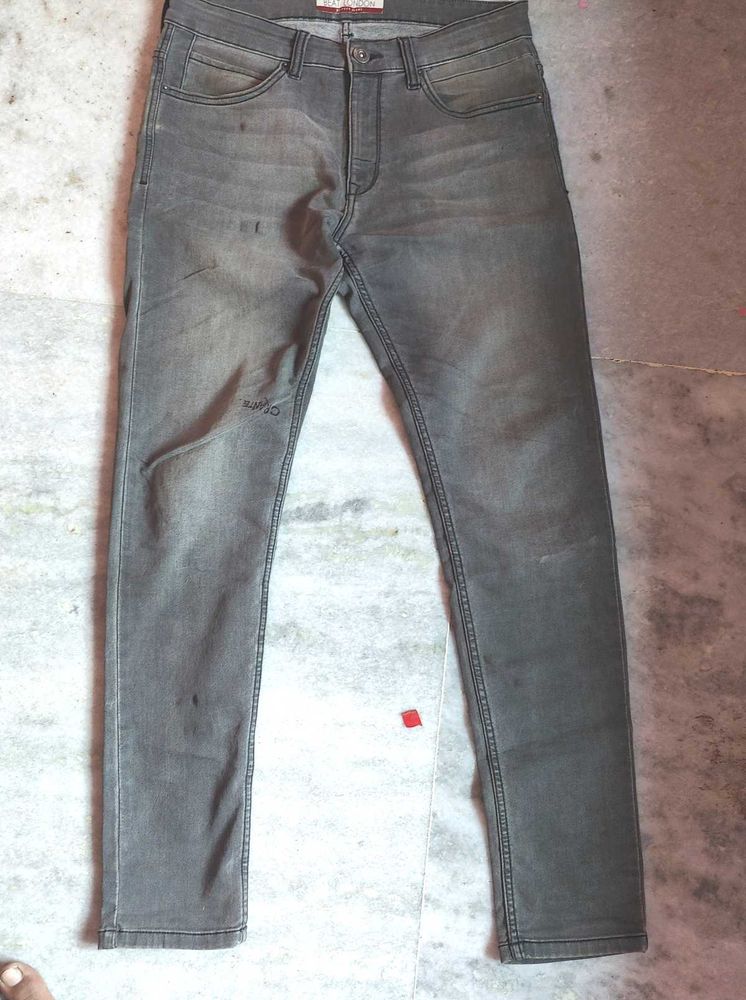 Gray Denim Jeans - Men Small Dot On Back Side