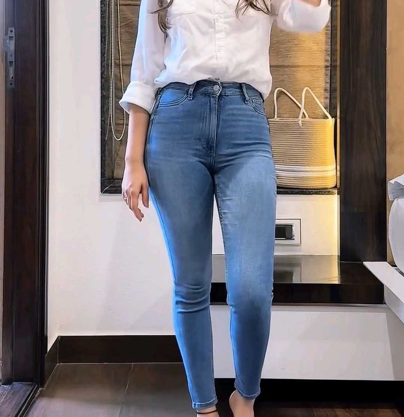 Wome Slim Fit Jeans 👖