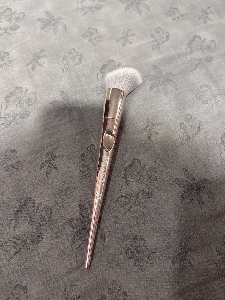 Wet N Wild Foundation Brush