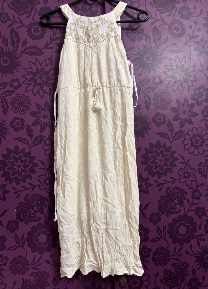 Haltered Sleeveless Off White Dress