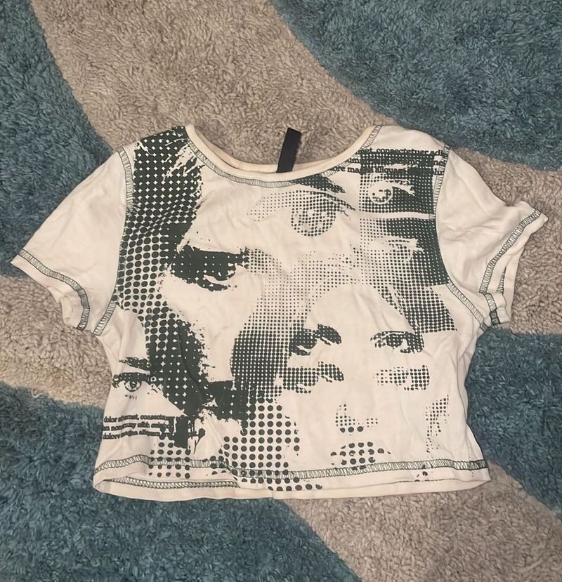 H&amp;M Graphic Print Crop Top