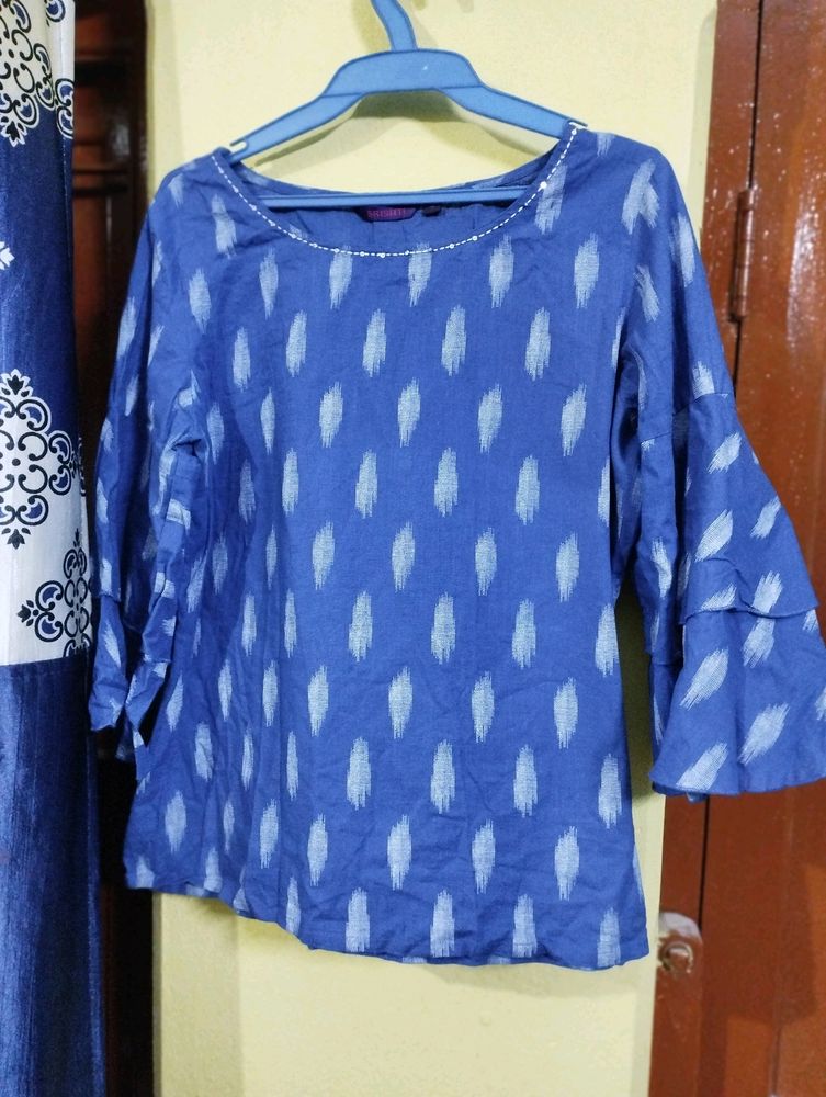 Short Blue Top with Umbrella Sleeves