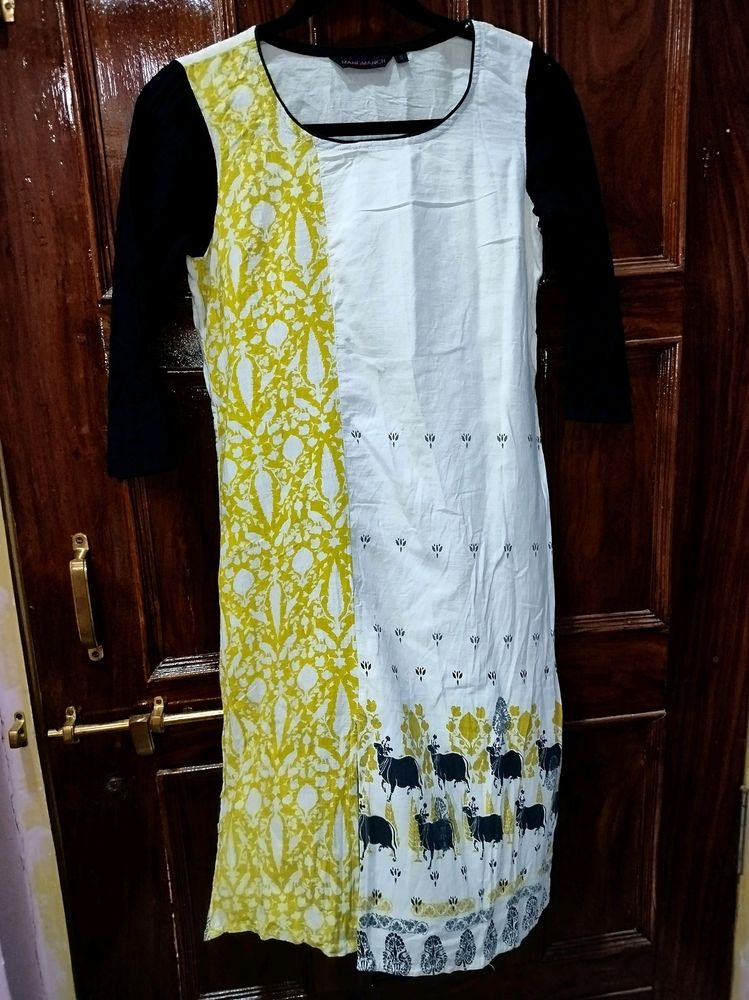 RANGMANCH OFF WHITE KURTI WITH FRONT SLIT