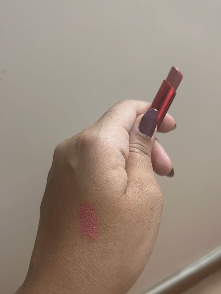 Light Nude Pink Lipstick