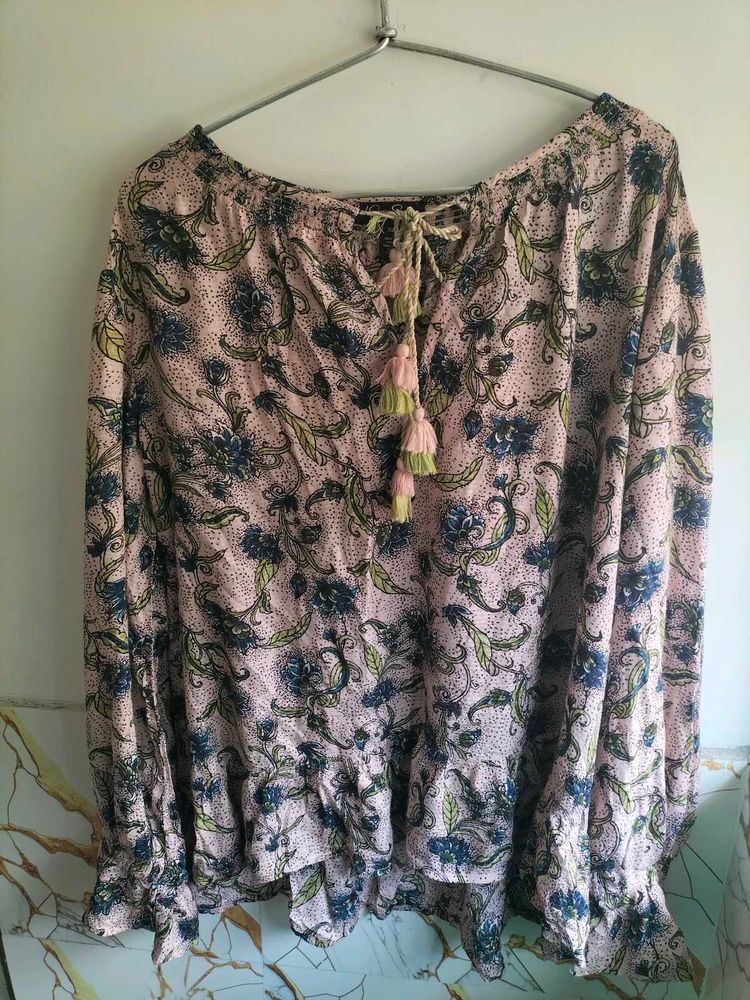 💙 Beautiful Top By Jessica Simpson 💙