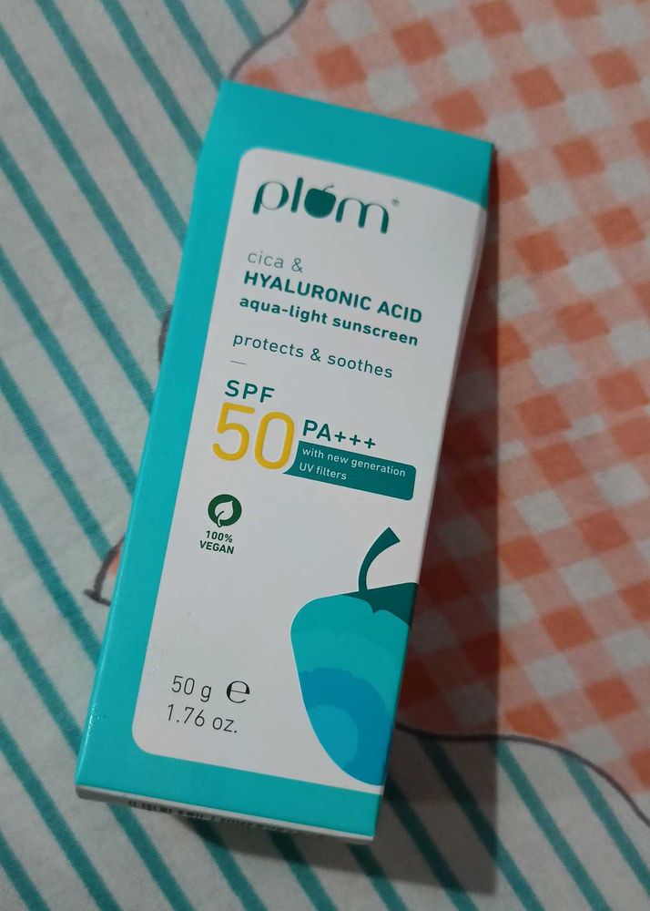 Plum Hyaluronic Acid Sunscreen