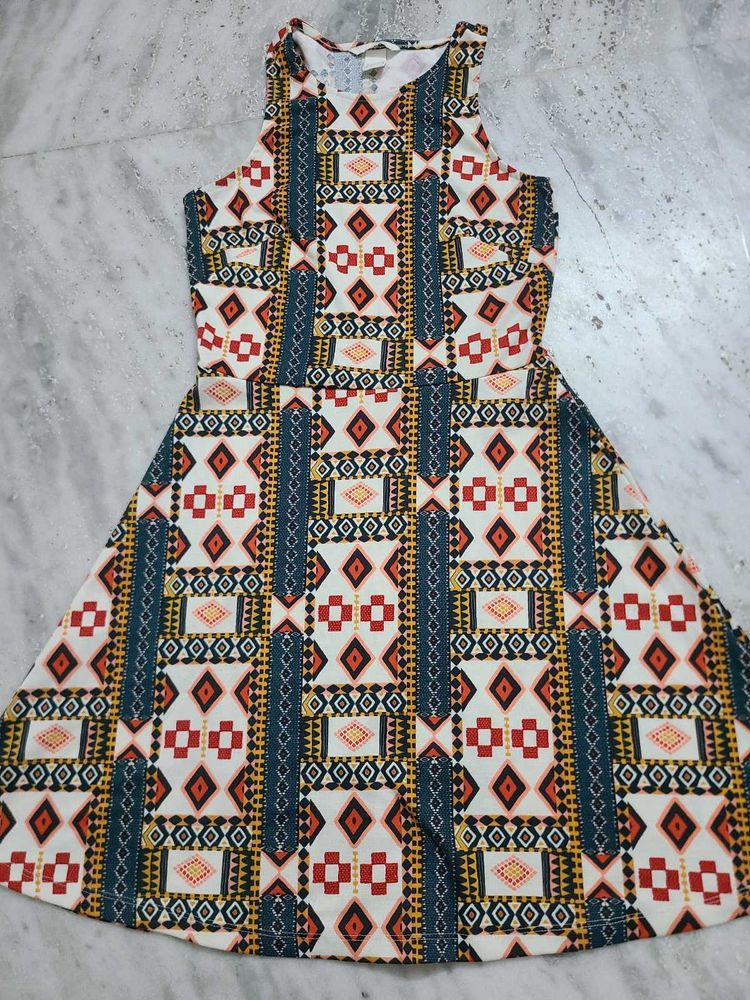 Stunning H&amp;M Dress To Elevate Your Wardrobe.