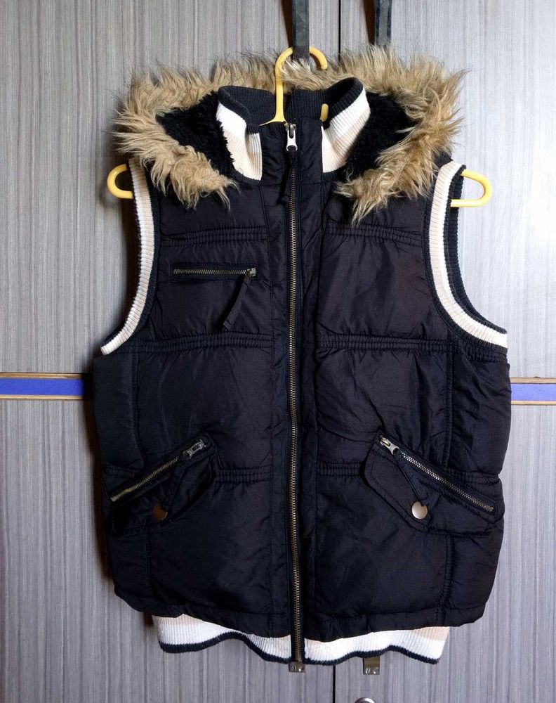 Fur hooded half jacket