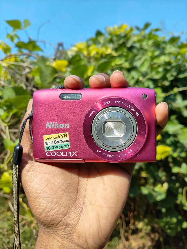 NIKON COOLPIX S3300 DIGITAL CAMERA