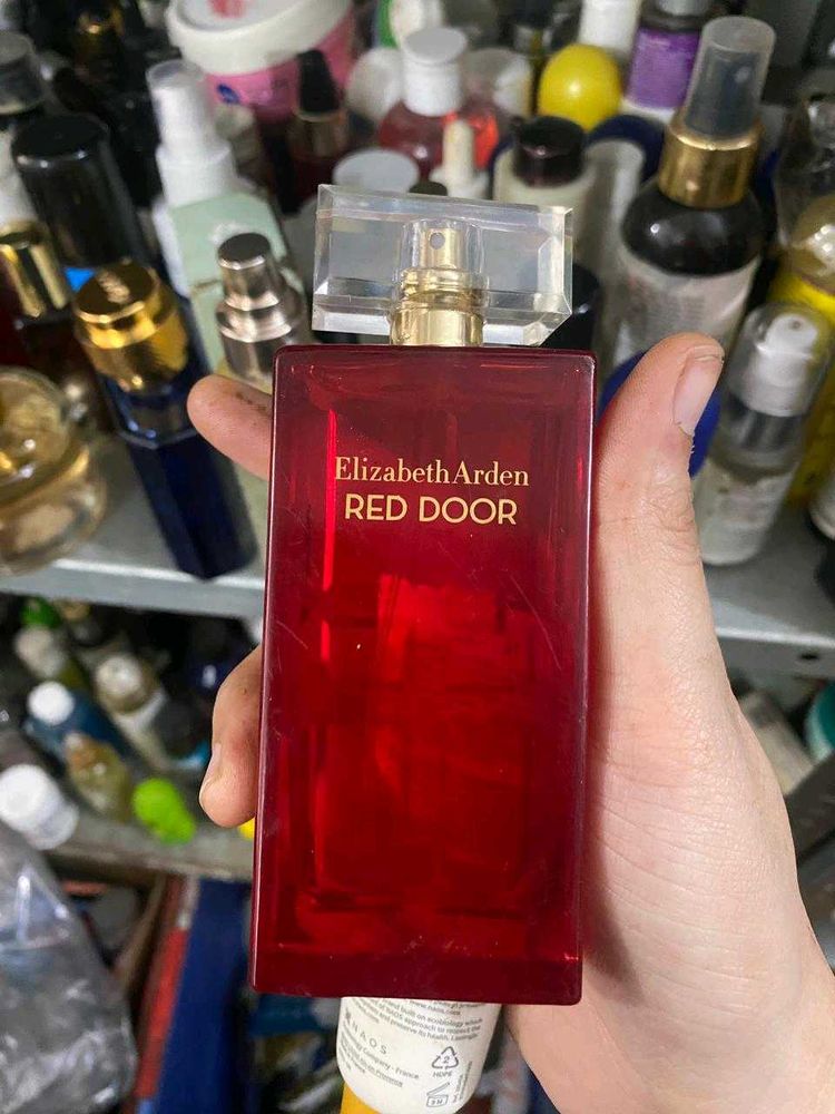 Elizabeth Arden red door perfume
