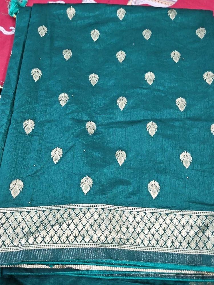 Emerald Green Saree With Blouse