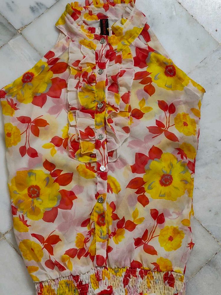 yellow hater neck top