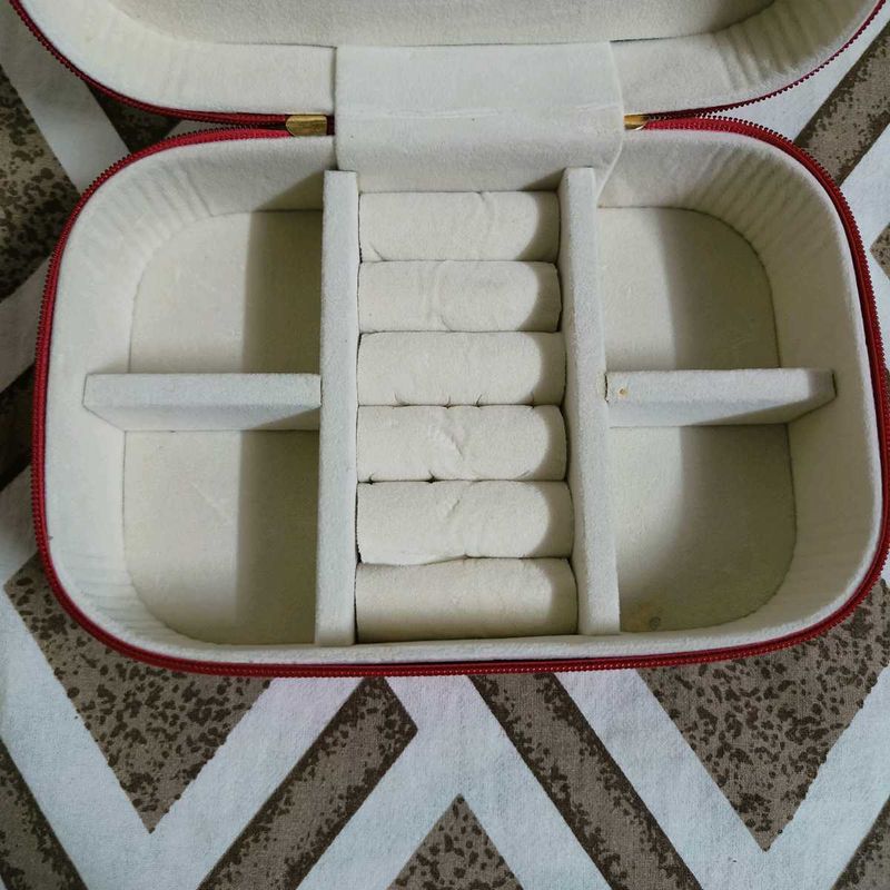 Velvet Jewellery Organiser