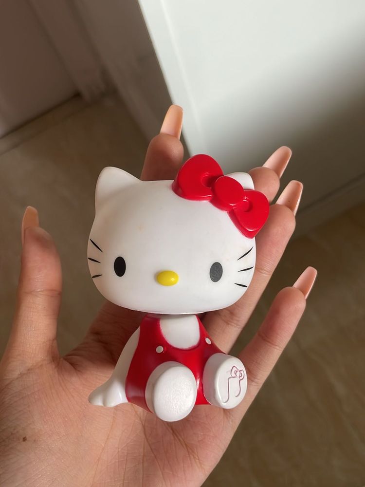 hello kitty figurine