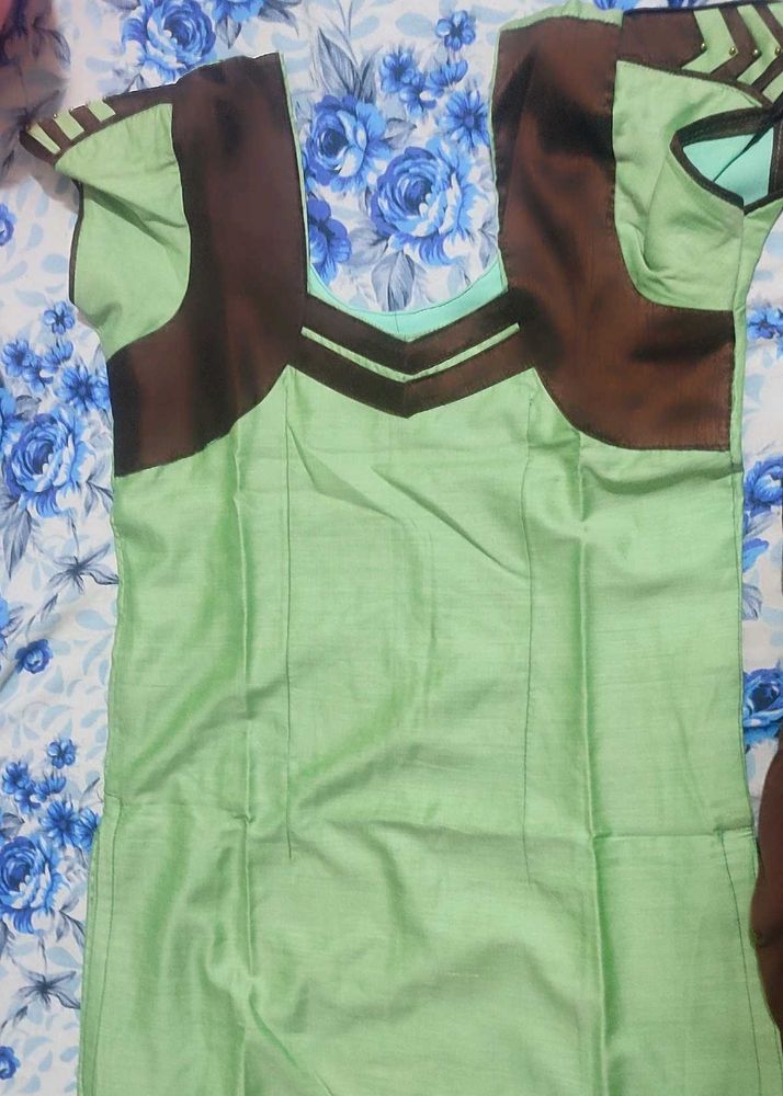 Pista Green Kurti, Brown Legging.Free Ear Studs