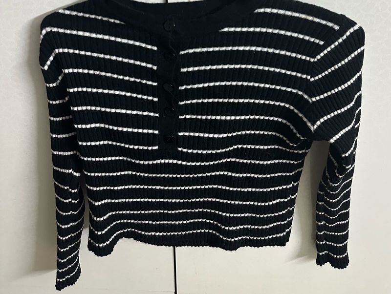 Black White Stripes Buttons Top for Winters