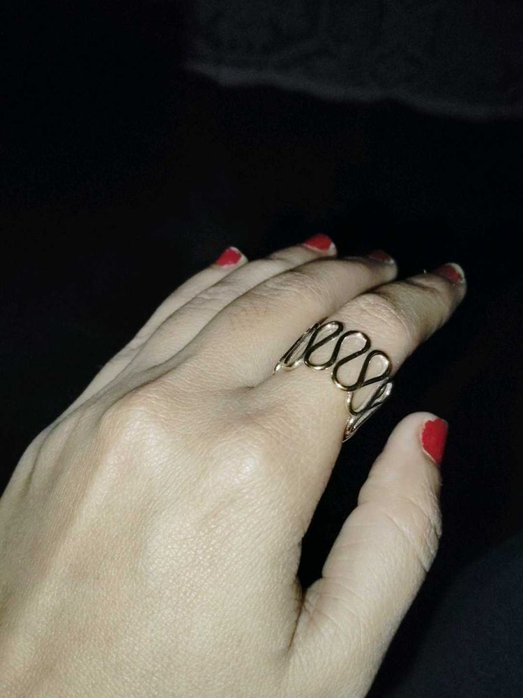 Stylish Gold Ring for