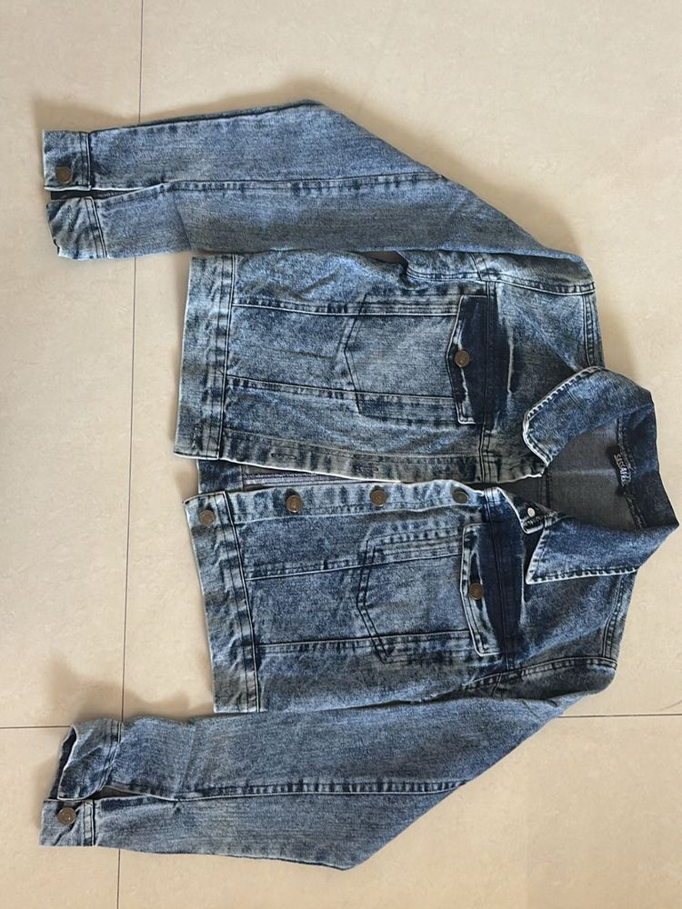 Vintage Wash Cropped Denim Jacket
