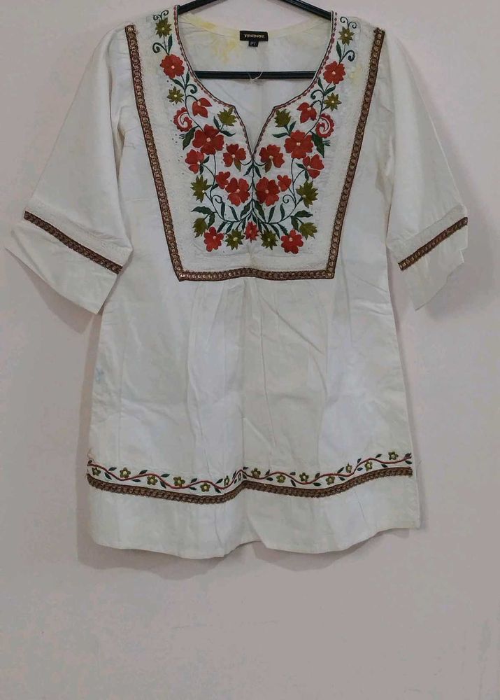 Embroidered Tunic Top