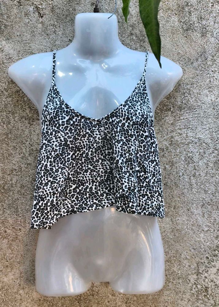 I. CUTE TOP
