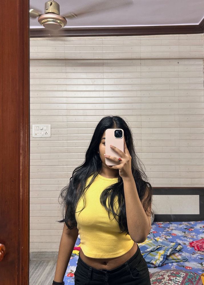 Cute yellow top🫶🏼