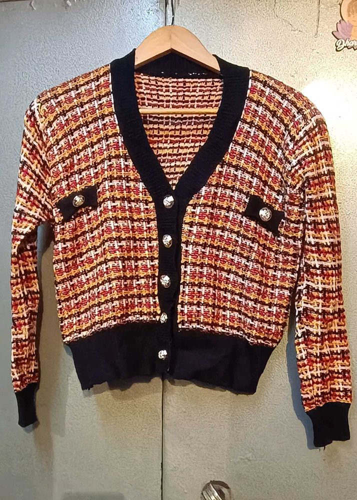 Retro Checkered Cropped Cardigan..