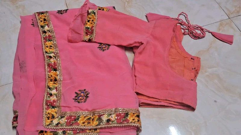 saree redi blouse he new
