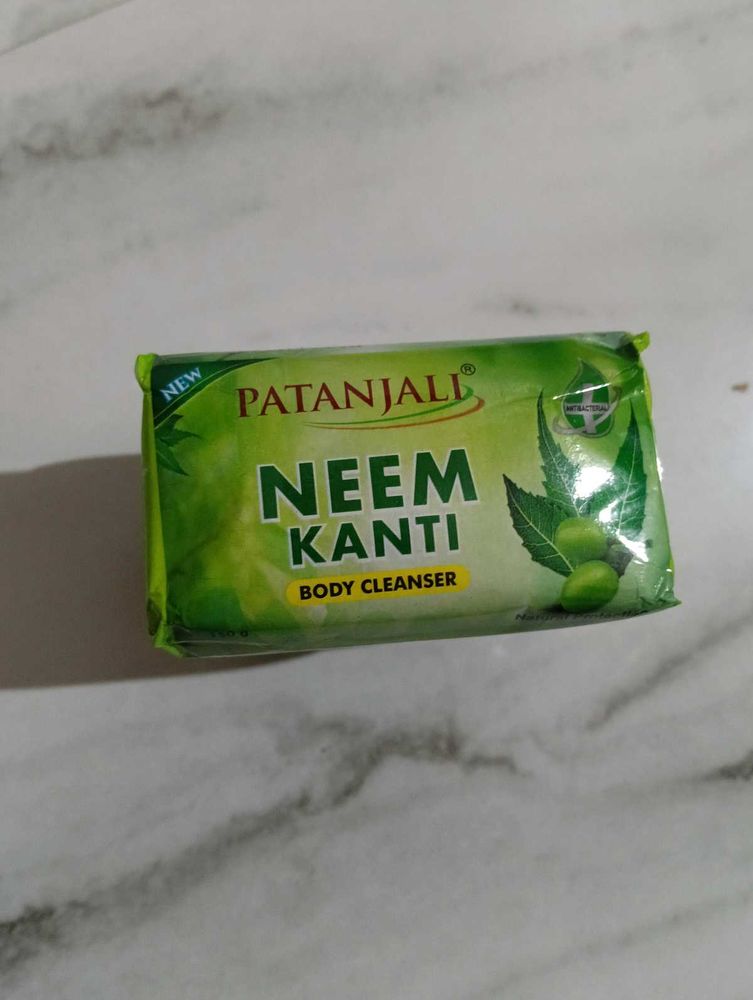 🌿 Patanjali Neem Kanti Body Cleanser