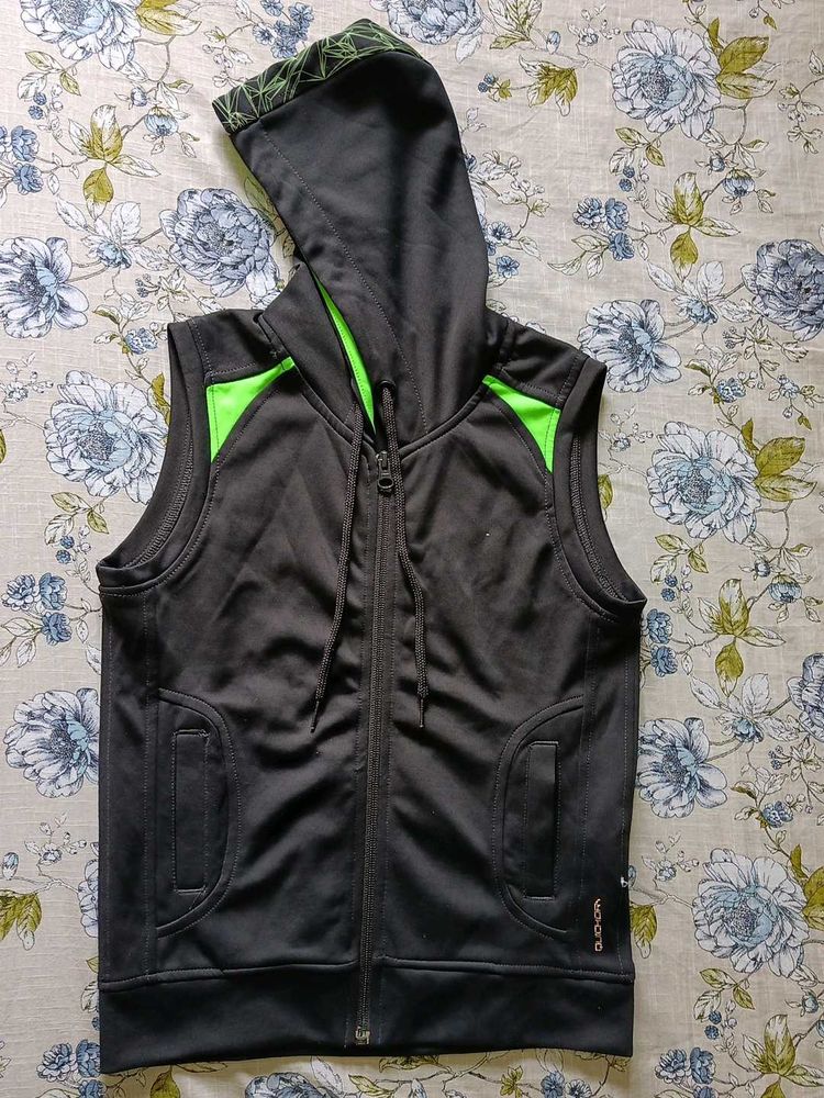 Sleeveless Hoodie - Black &amp; Green