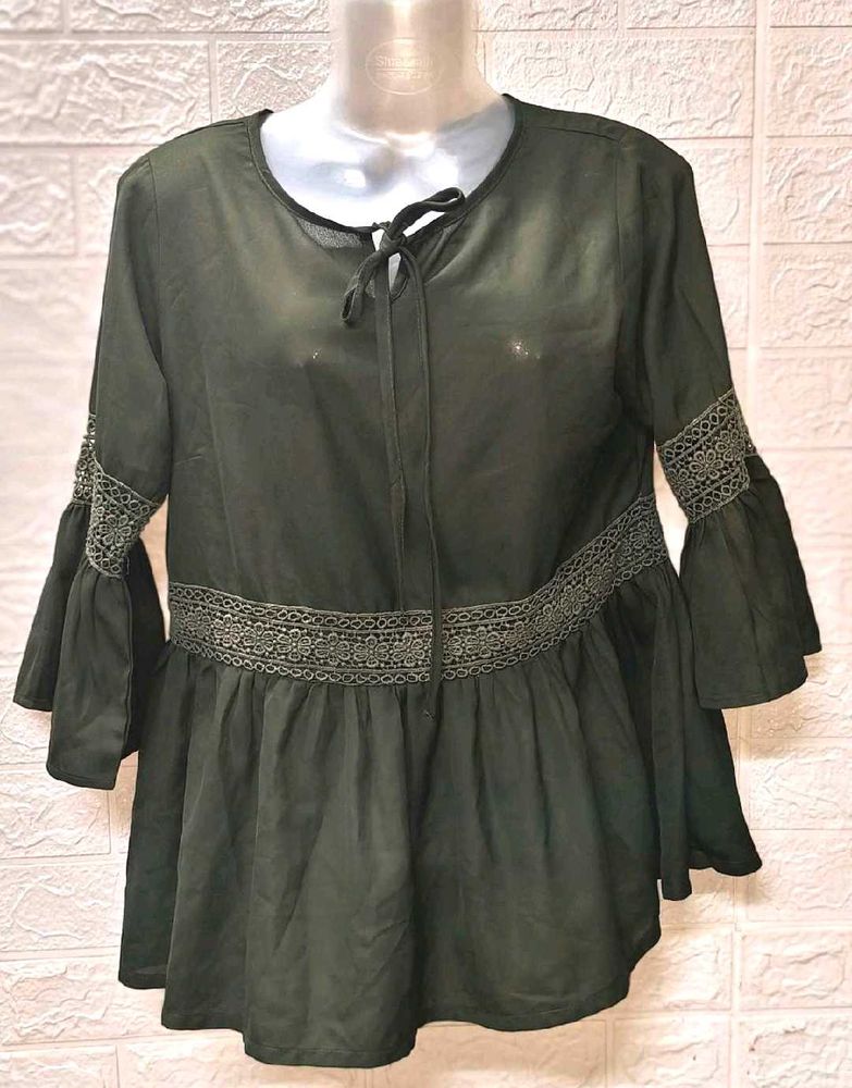 🎁Buy 1, Get 1 Free🎁Size M/ L Olive Green Top
