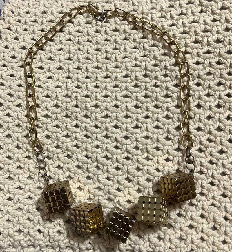 Neck Piece