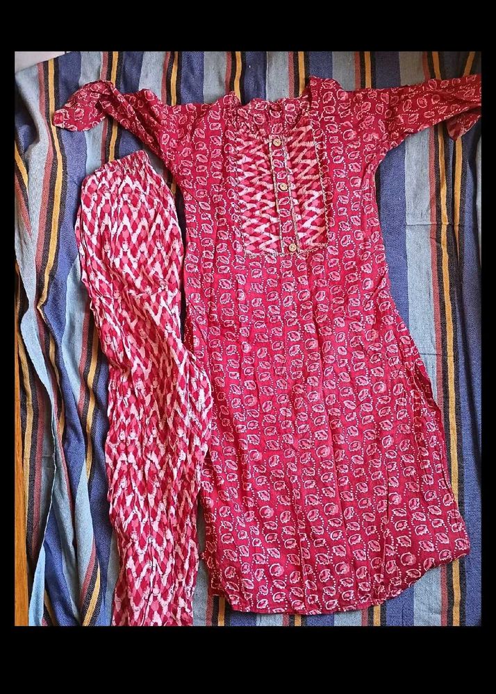 Elegant Women&#39;s Kurta Set