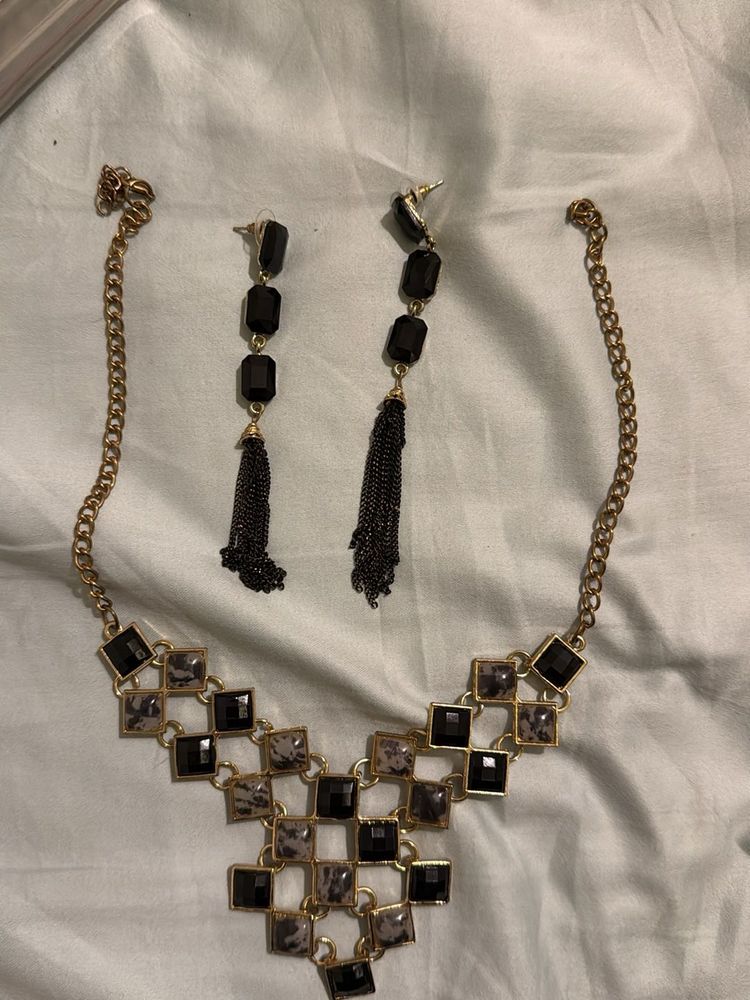 Necklace &amp; Earring Set