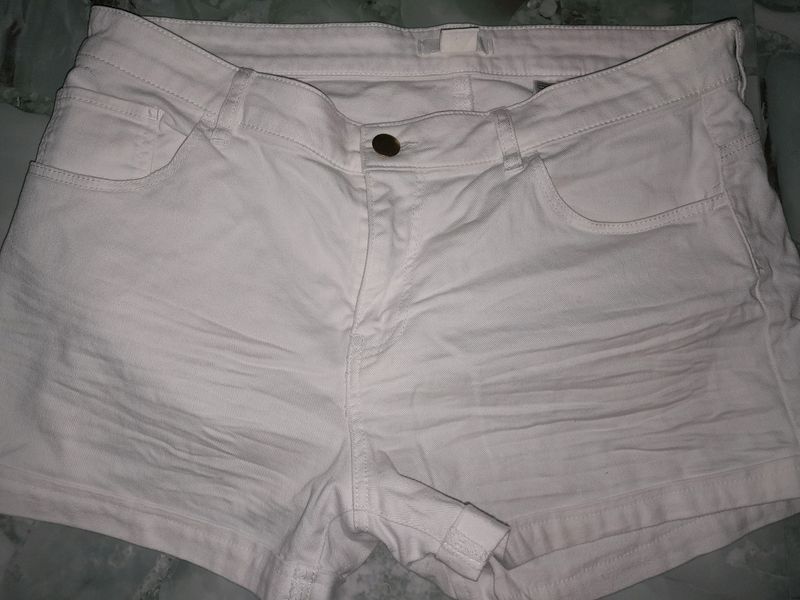 H&amp;M shorts .
