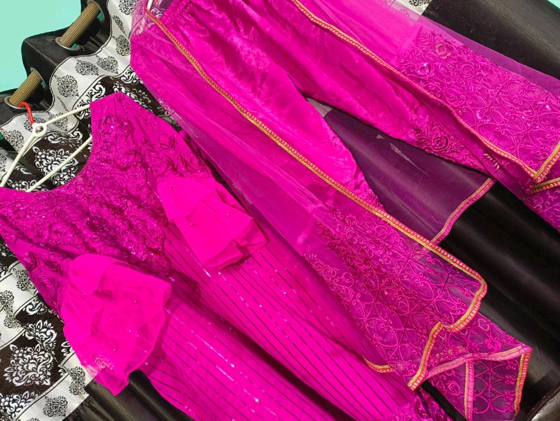 Pink Pakistani Shuit