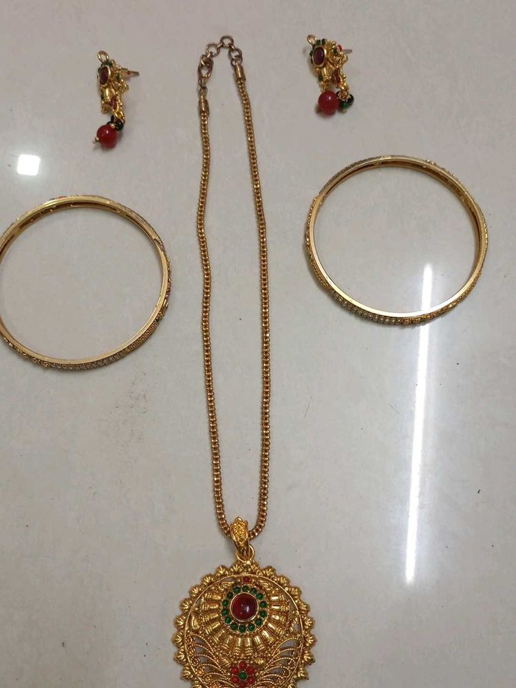 Gold Plated Jewellery Set
