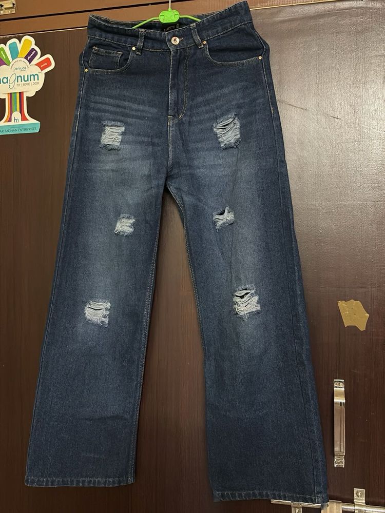 Distressed Wide Leg Jeans