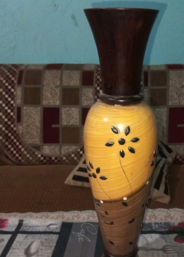 Elegant Floral Vase