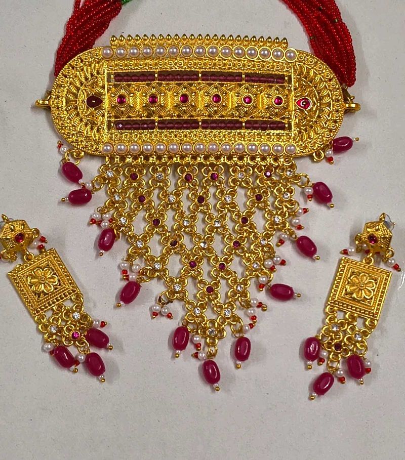 Ruby Rajisthani Gold-Tone Necklace set bridal look