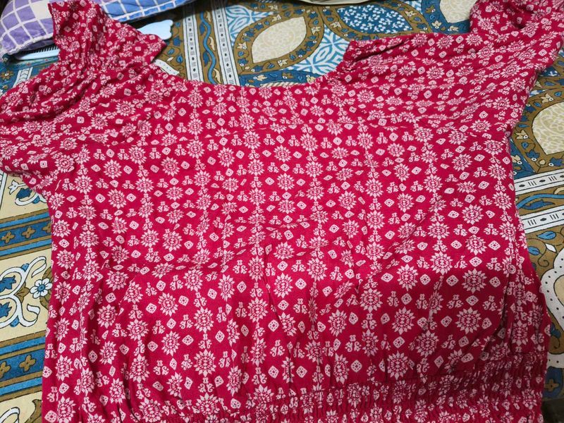 Beautiful Red Crop Top For Women In Xl Size