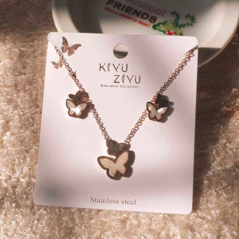 Necklace and Earring Set