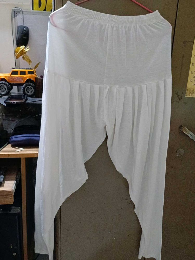 white patiyala Women pant