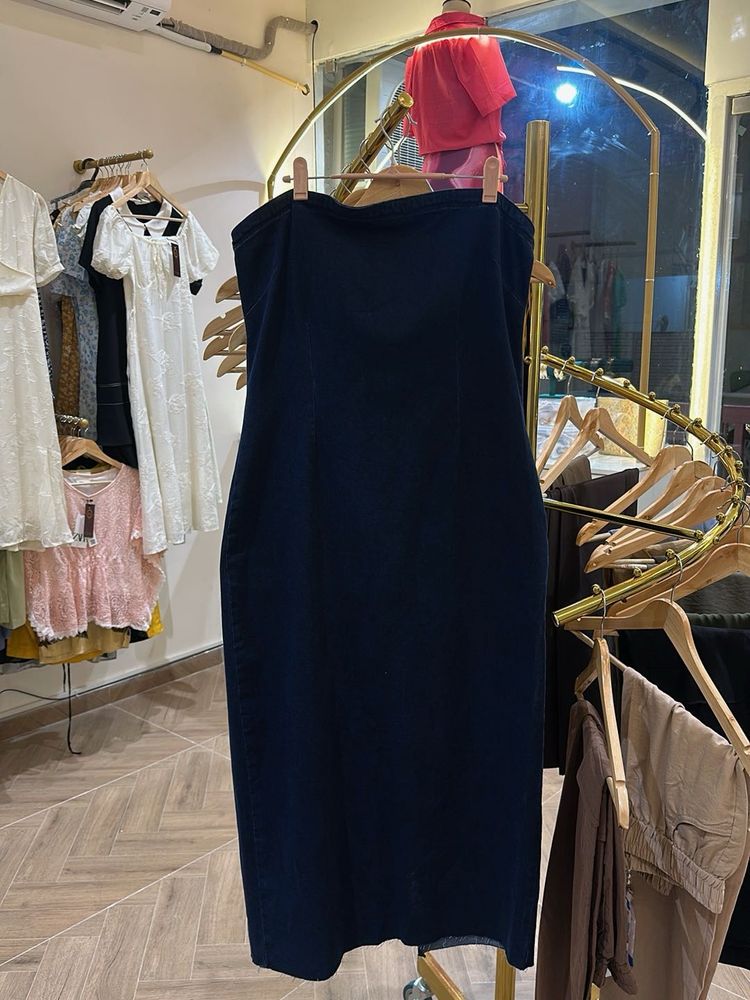 Urbanic Denim Elegant Black Dress