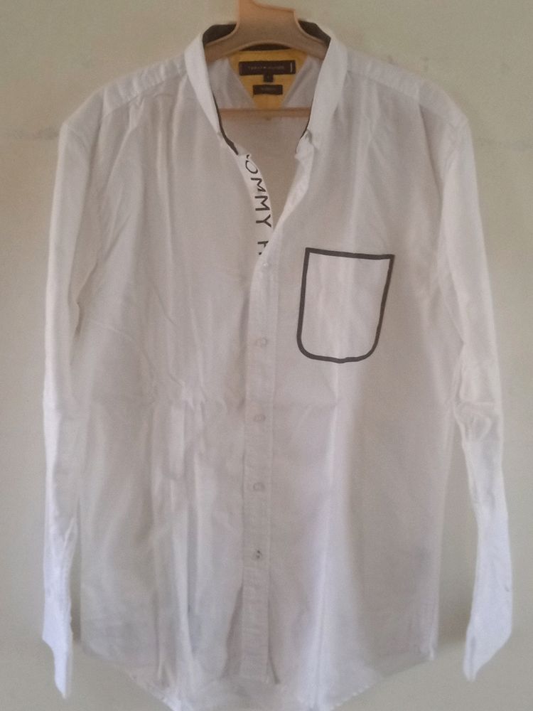 Tommy&#39;s White Buttondown