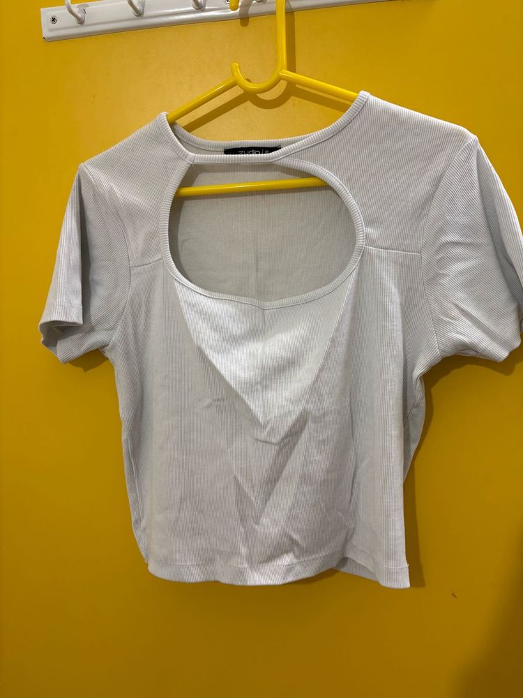 ZUDIO - Front Cut Short Sleeve Top