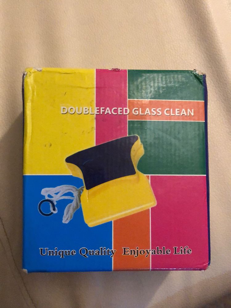 Doublefaced Glass Clean