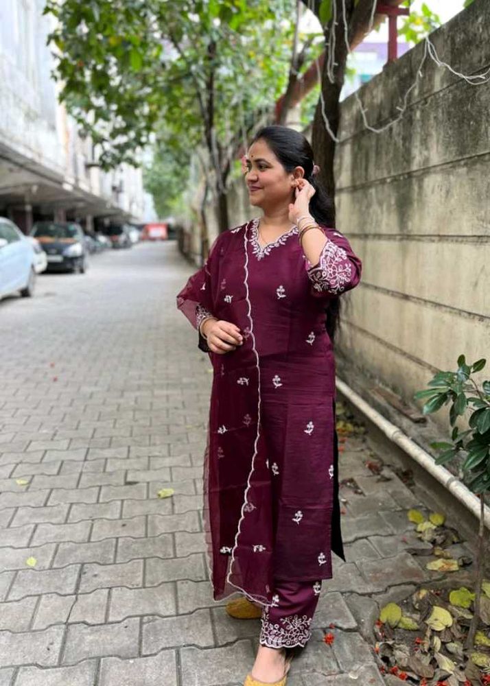 Elegant Maroon Embroidered Kurta Set