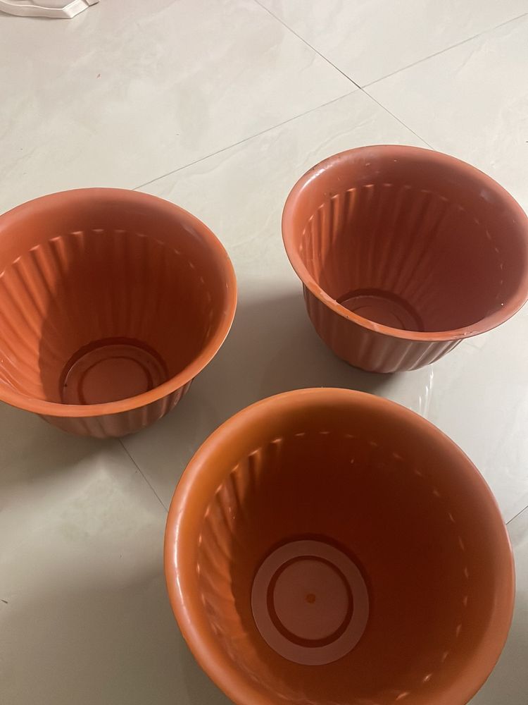 3 IKEA Plastic plant pots