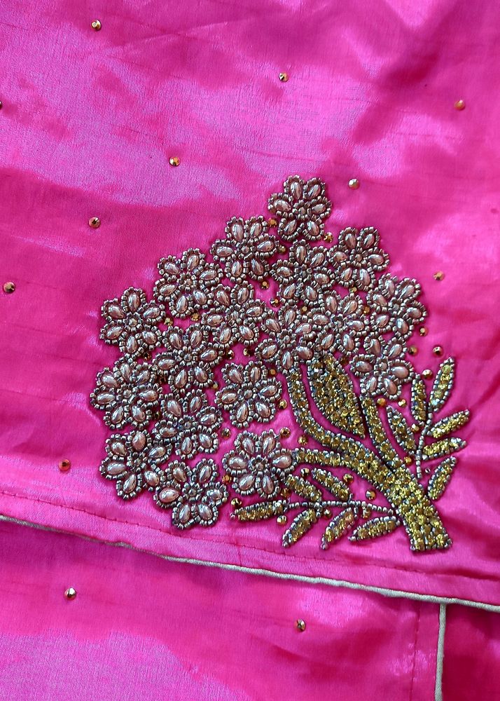 Beautiful Magneta Saree