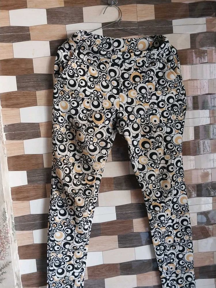 Patterned korean pant with 4 pockets